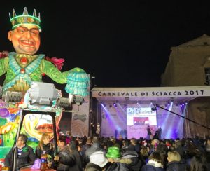 carnevale di sciacca 2017 - palco con peppe nappa