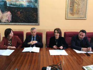 conferenza stampa fine anno 2017 sindaco valenti e assessori 2