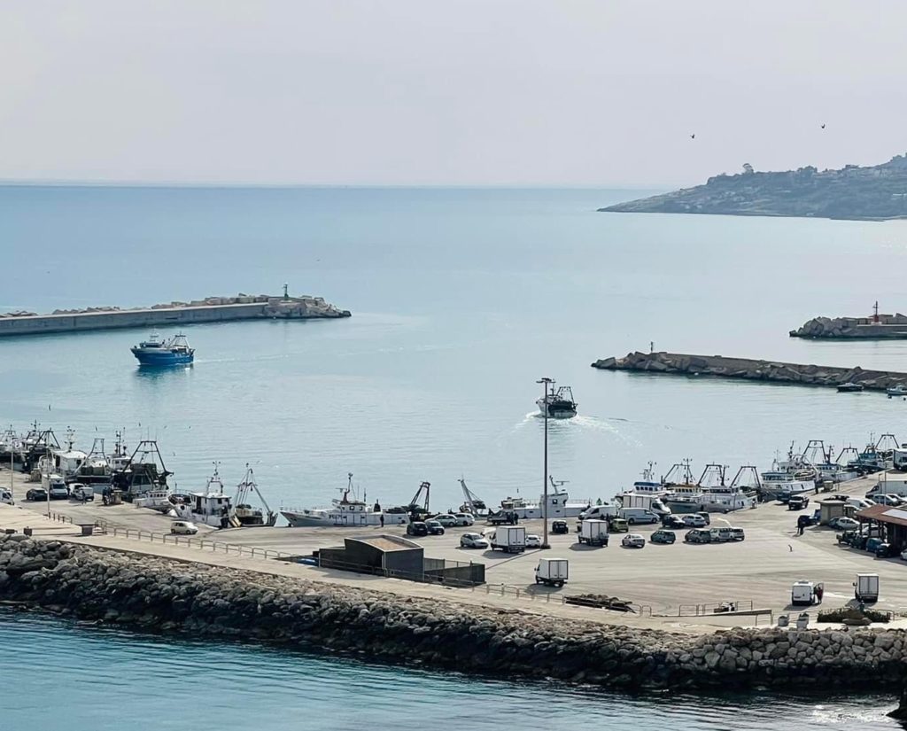 Lavori di riqualificazione delle aree di sbarco e realizzazione dell’impianto di videosorveglianza nel porto di Sciacca. Verbale di Gara