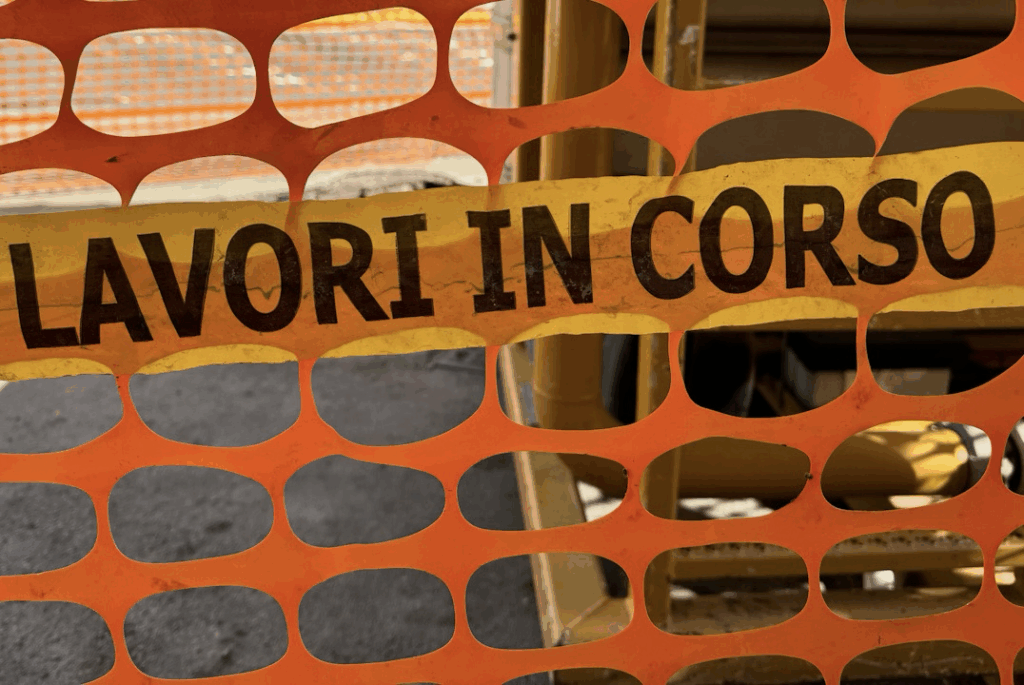 Via Ritacco, riparazione rottura idrica