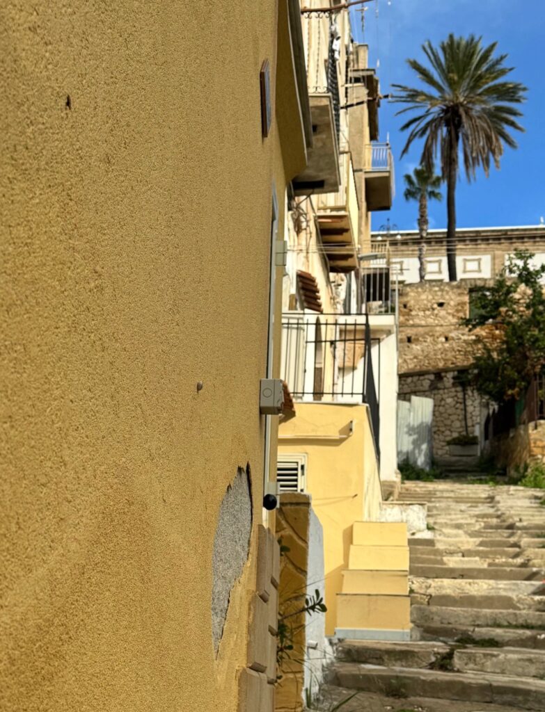 Progetto di riqualificazione di una scalinata del quartiere Marina