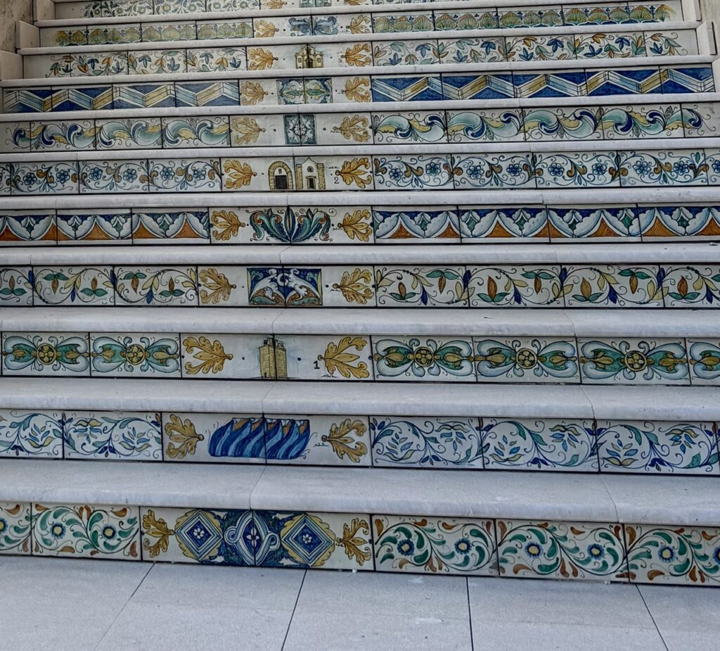 Inagurazione della scala artistica di via Pietre Cadute