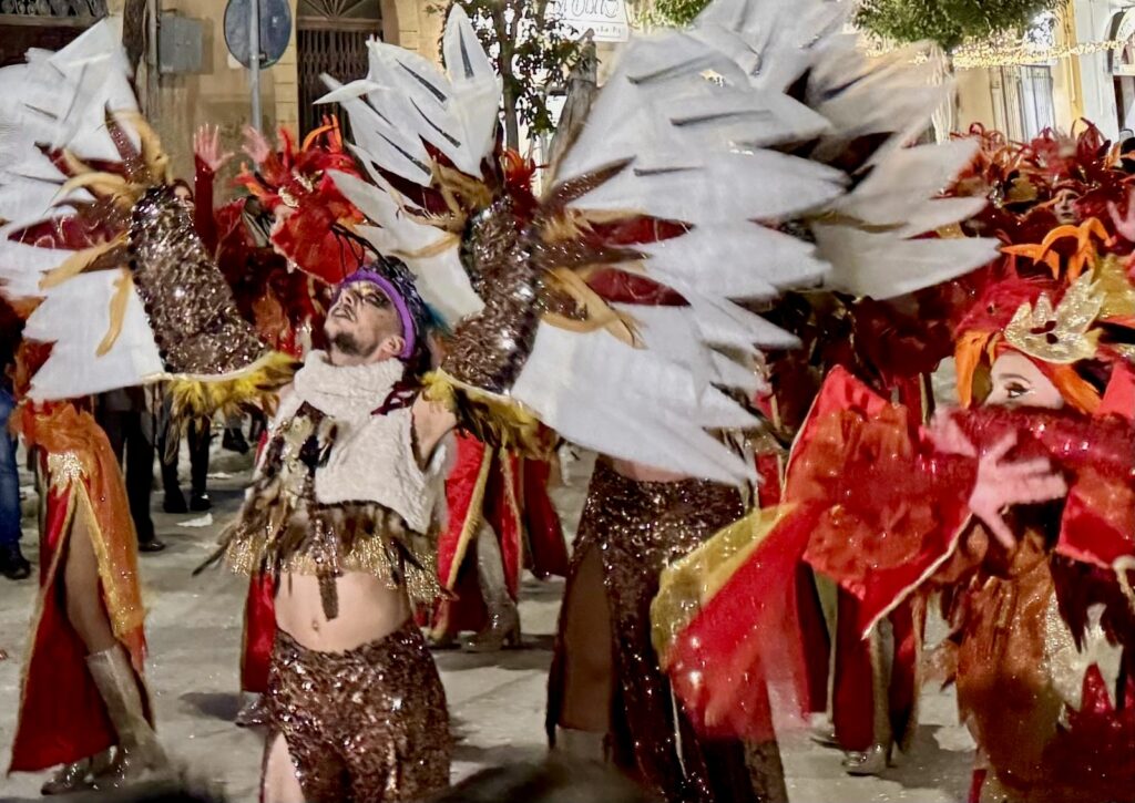 Spettacolo dei gruppi mascherati del Carnevale di Sciacca