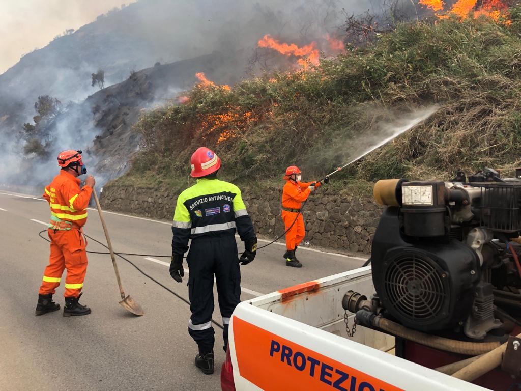 Presentazione istanze per il contributo danni subiti a causa degli incendi di particolare gravita’ avvenuti nel territorio comunale nel periodo compreso tra il 15 e il 22 luglio e fra il 26 e il 2 settembre.