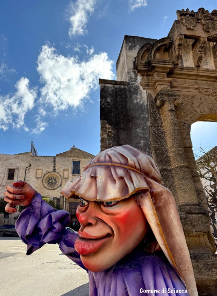 Carnevale di Sciacca 2027, avviso per la selezione dei carri allegorici